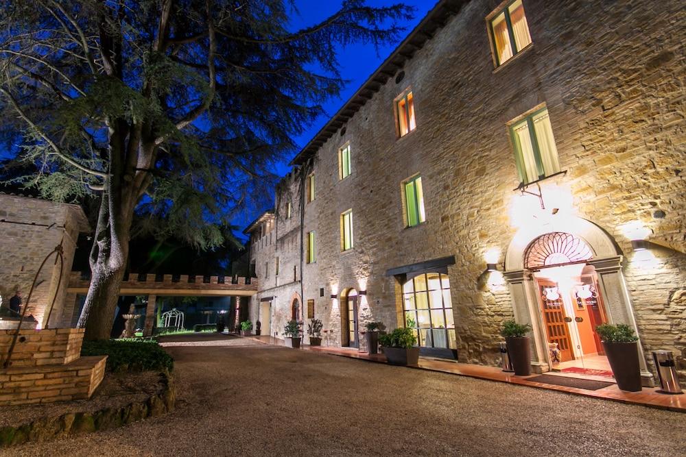 Hotel Assisi Parco Dei Cavalieri ペトリニャーノ エクステリア 写真
